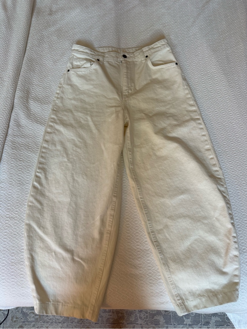 Zara High-Rise Wide Leg Women’s Jeans in Cream
